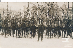 Greater Poland military forces taking the oath on Wilhelmowski Square (Wolności Square). 4th Squadron of the 1st Greater Poland Uhlan Regiment, Poznań, 26/01/1919